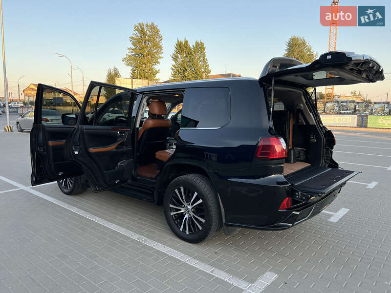Внедорожник / Кроссовер Lexus LX 2011 в Тернополе