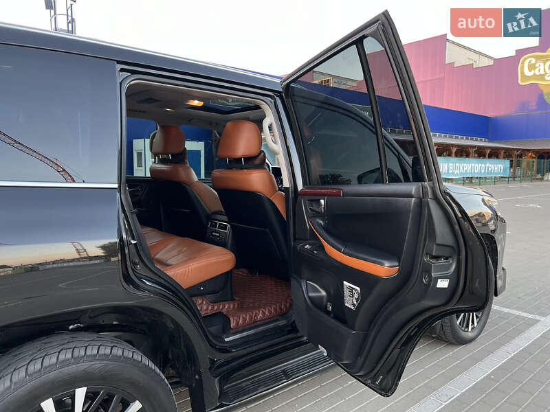 Внедорожник / Кроссовер Lexus LX 2011 в Тернополе