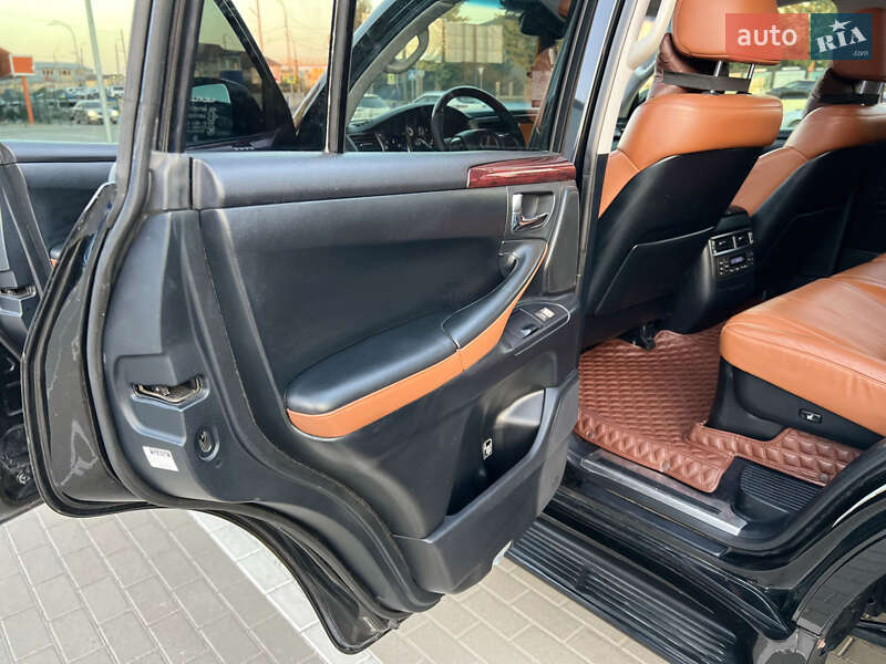 Внедорожник / Кроссовер Lexus LX 2011 в Тернополе