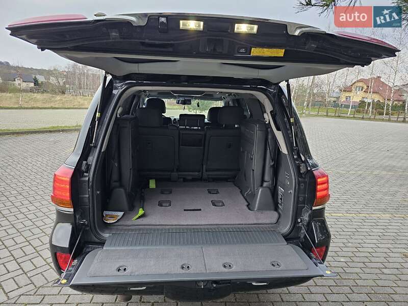 Позашляховик / Кросовер Lexus LX 2010 в Дрогобичі