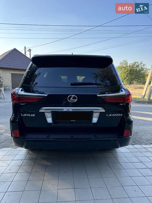 Позашляховик / Кросовер Lexus LX 2017 в Києві
