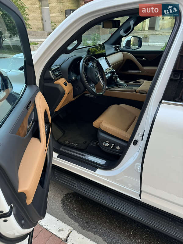 Позашляховик / Кросовер Lexus LX 2022 в Києві
