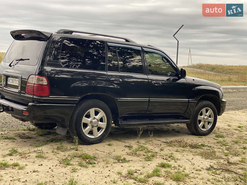 Позашляховик / Кросовер Lexus LX 2004 в Луцьку