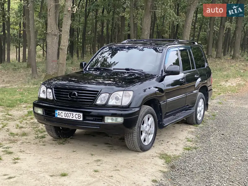 Lexus LX