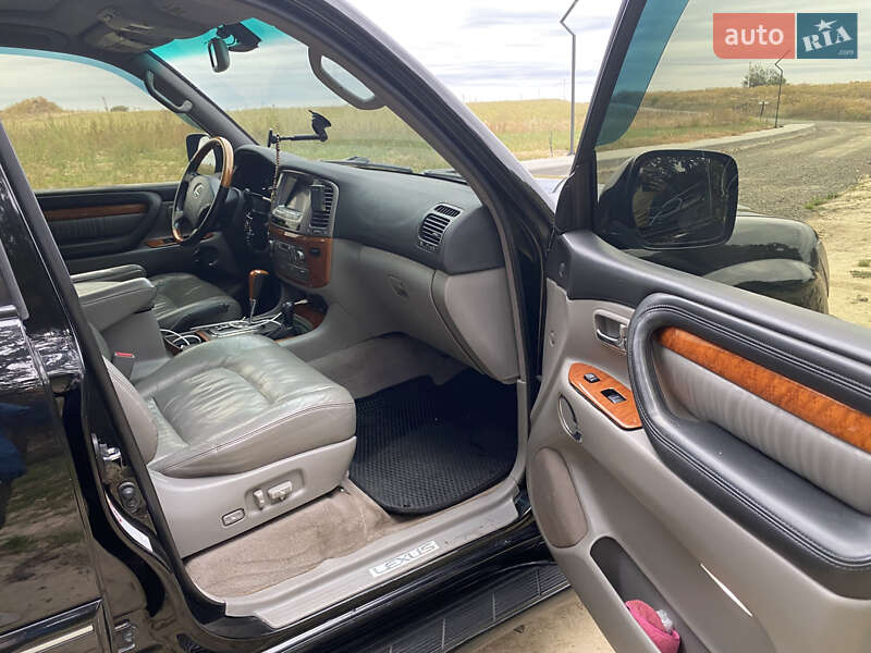 Позашляховик / Кросовер Lexus LX 2004 в Луцьку