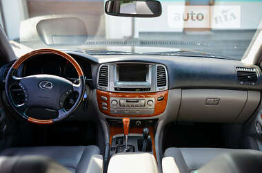 Позашляховик / Кросовер Lexus LX 2006 в 