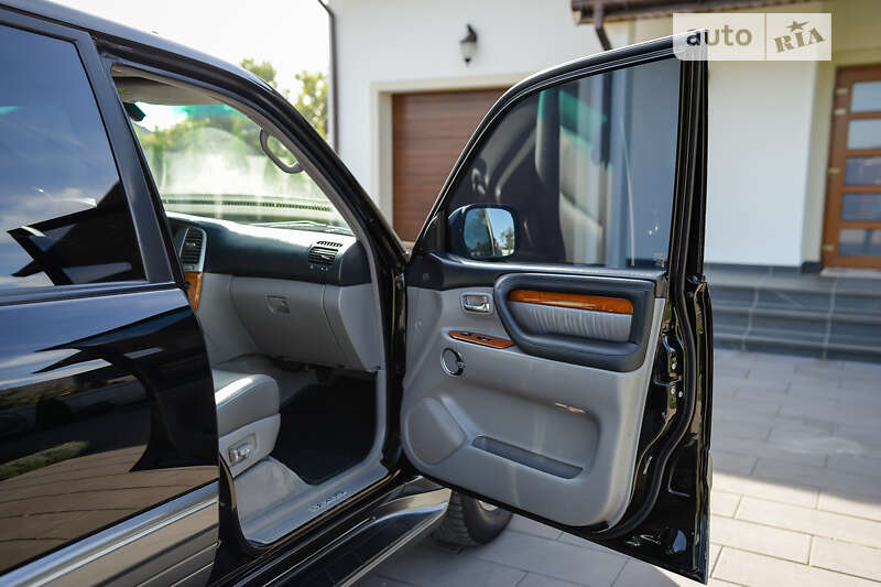 Позашляховик / Кросовер Lexus LX 2006 в Ковелі