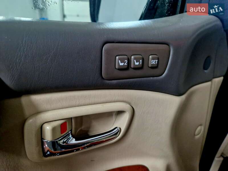 Внедорожник / Кроссовер Lexus LX 2003 в Львове