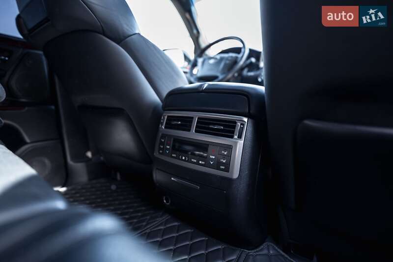 Позашляховик / Кросовер Lexus LX 2014 в Полтаві