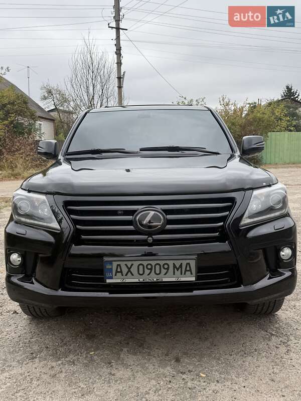 Внедорожник / Кроссовер Lexus LX 2011 в Харькове