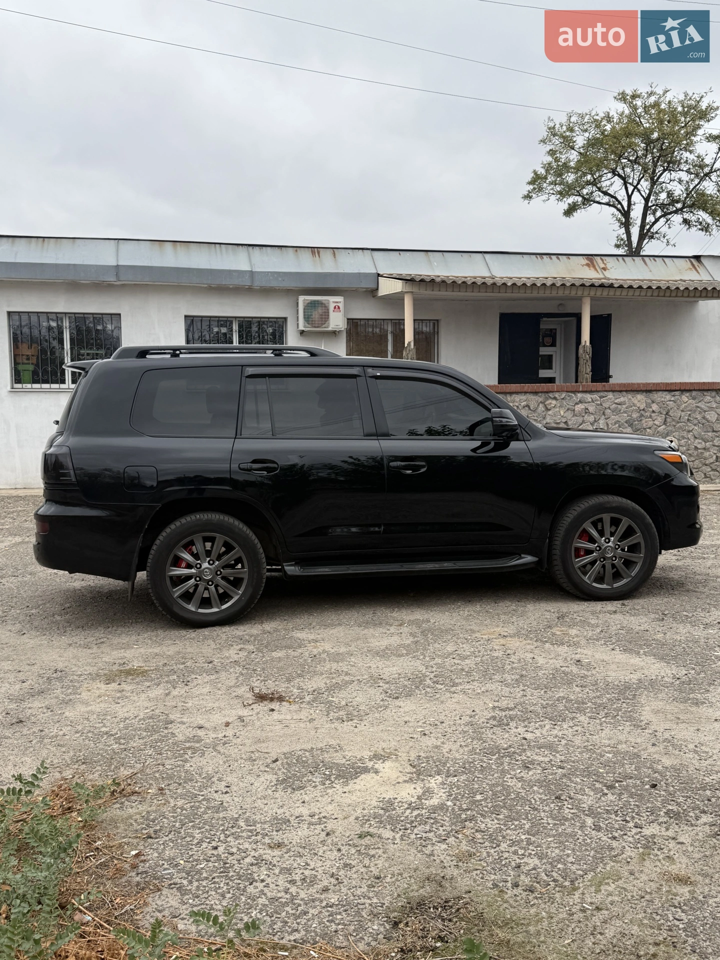 2011 Lexus LX - мініатюра 3