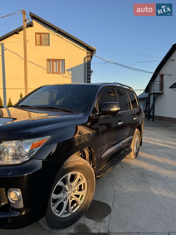 Позашляховик / Кросовер Lexus LX 2013 в Тернополі