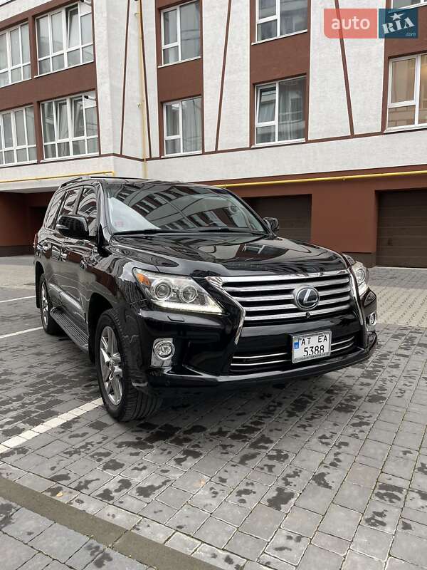 Внедорожник / Кроссовер Lexus LX 2014 в Ивано-Франковске