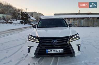 Позашляховик / Кросовер Lexus LX 2016 в 