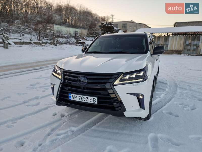 Позашляховик / Кросовер Lexus LX 2016 в Житомирі