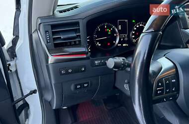 Позашляховик / Кросовер Lexus LX 2016 в 