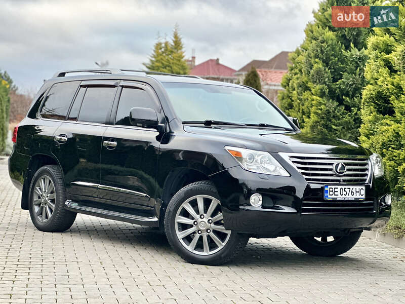 Внедорожник / Кроссовер Lexus LX 2011 в Одессе