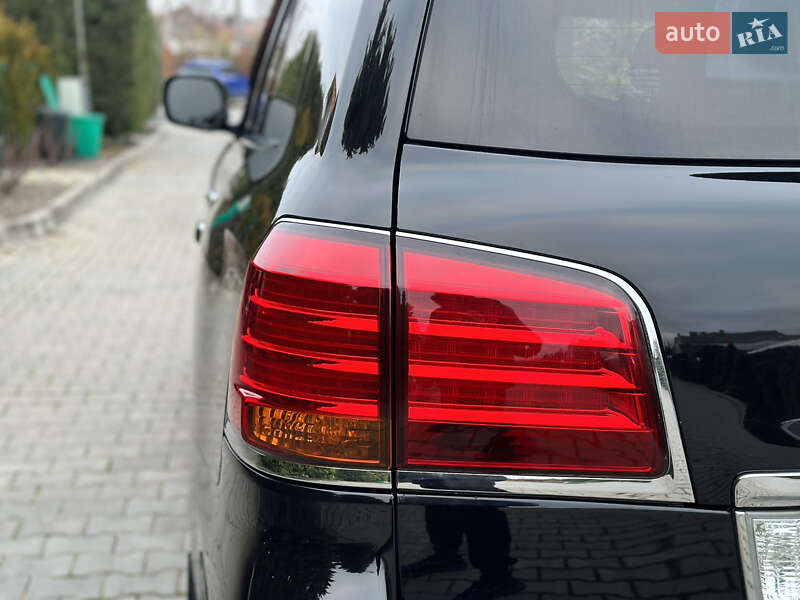 Внедорожник / Кроссовер Lexus LX 2011 в Одессе