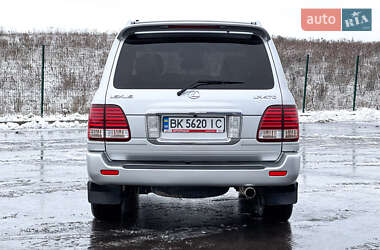 Внедорожник / Кроссовер Lexus LX 2005 в 