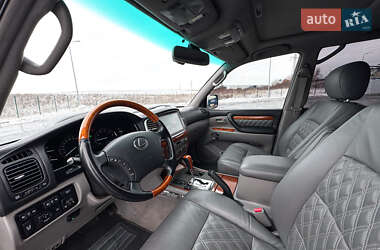 Внедорожник / Кроссовер Lexus LX 2005 в 