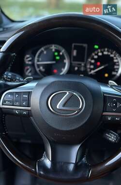 Внедорожник / Кроссовер Lexus LX 2017 в 