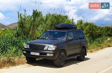 Внедорожник / Кроссовер Lexus LX 2005 в 