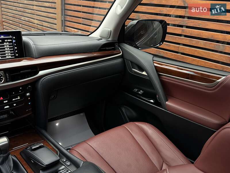 Позашляховик / Кросовер Lexus LX 2020 в Одесі