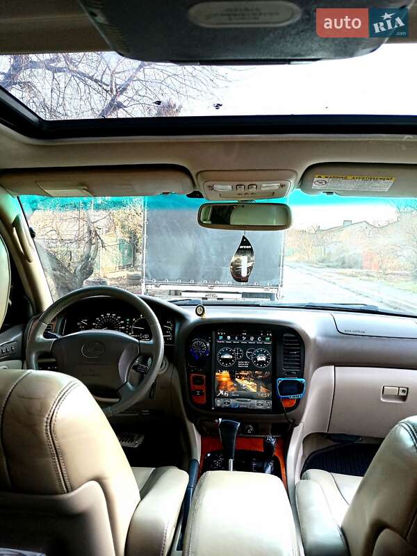 Внедорожник / Кроссовер Lexus LX 1999 в Кривом Роге
