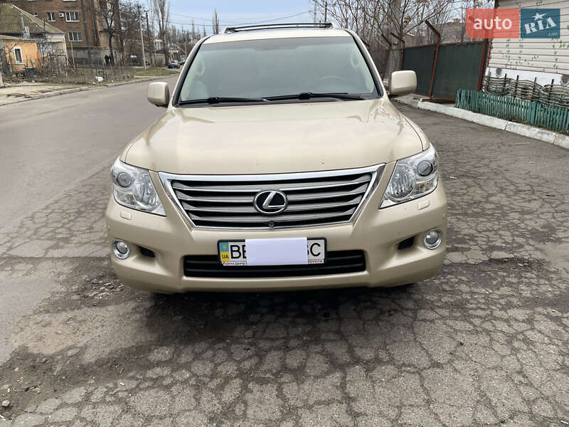 Позашляховик / Кросовер Lexus LX 2008 в Миколаєві