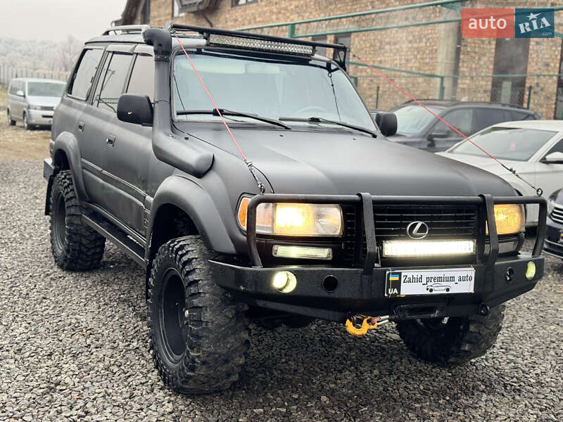 Позашляховик / Кросовер Lexus LX 1996 в Нижній Апші