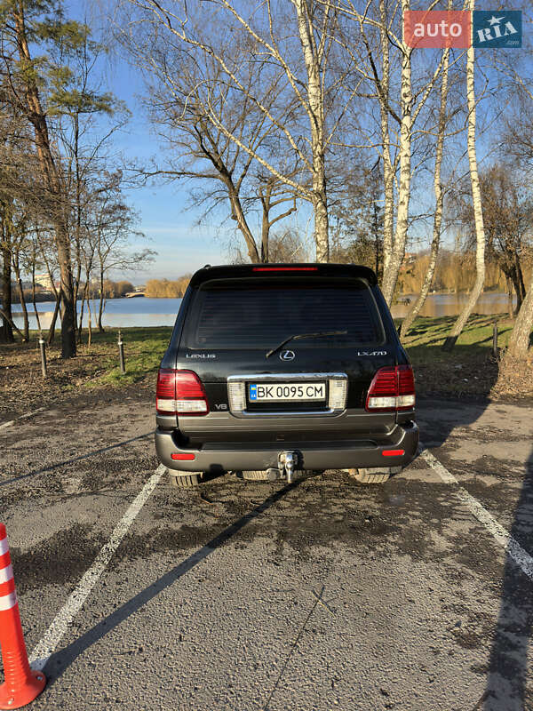 Внедорожник / Кроссовер Lexus LX 2005 в Ровно