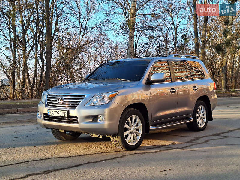 Позашляховик / Кросовер Lexus LX 2008 в Житомирі