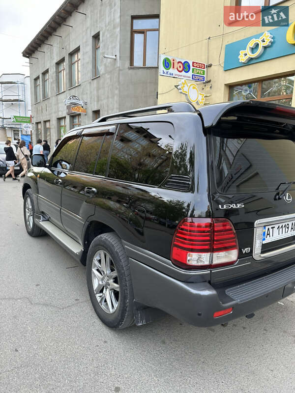 Внедорожник / Кроссовер Lexus LX 2004 в Ивано-Франковске