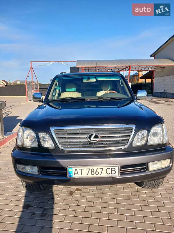 Позашляховик / Кросовер Lexus LX 2000 в Городенці