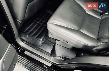 Позашляховик / Кросовер Lexus LX 2008 в 