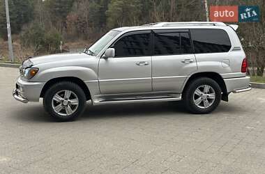 Внедорожник / Кроссовер Lexus LX 2006 в Новояворовске