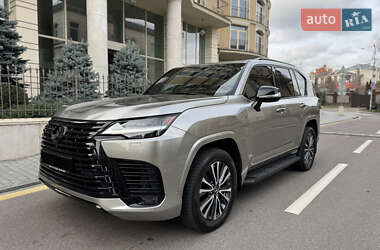 Внедорожник / Кроссовер Lexus LX 2022 в Киеве