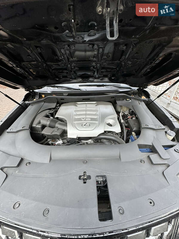Позашляховик / Кросовер Lexus LX 2013 в Києві