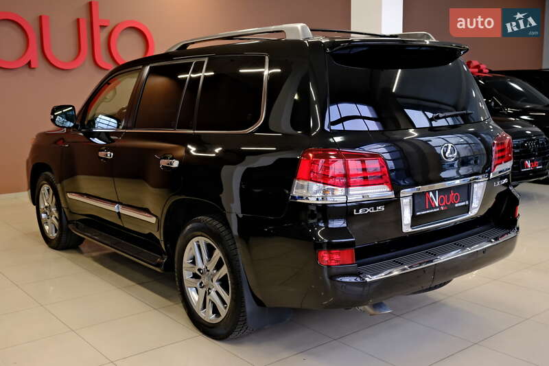 Внедорожник / Кроссовер Lexus LX 2013 в Одессе