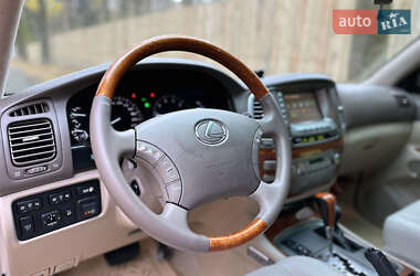 Позашляховик / Кросовер Lexus LX 2007 в 