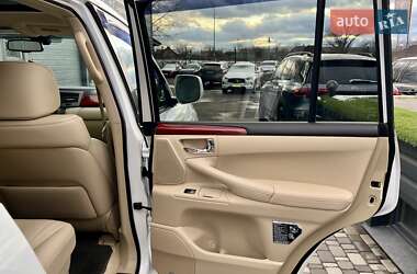 Внедорожник / Кроссовер Lexus LX 2010 в 
