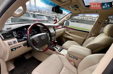 Внедорожник / Кроссовер Lexus LX 2010 в 