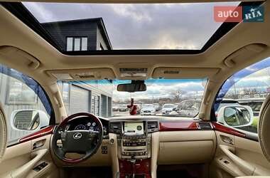 Внедорожник / Кроссовер Lexus LX 2010 в 