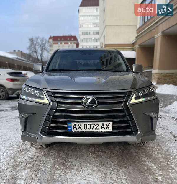 Внедорожник / Кроссовер Lexus LX 2016 в 