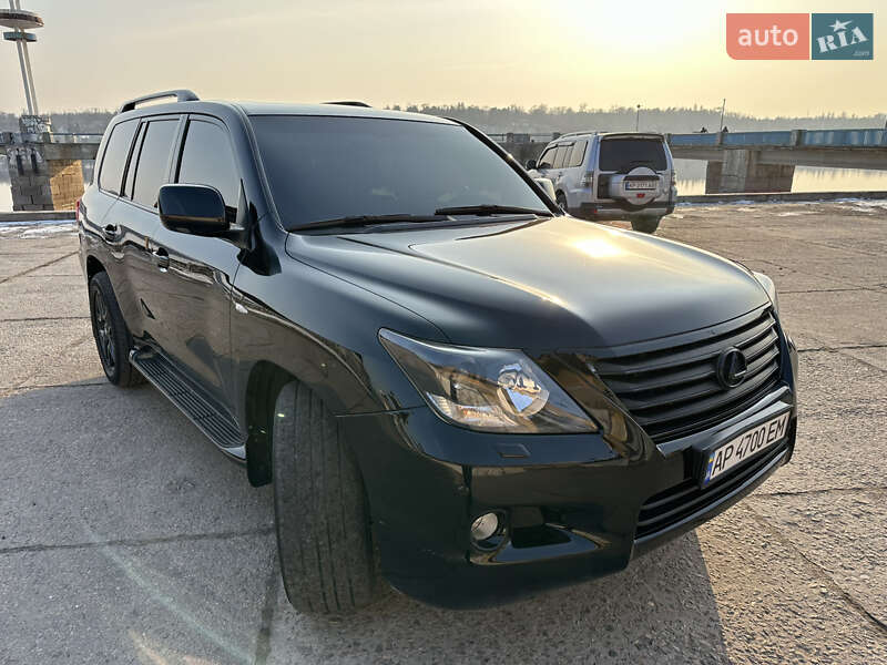 Позашляховик / Кросовер Lexus LX 2008 в Запоріжжі