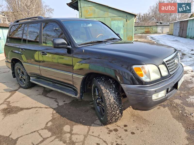 Внедорожник / Кроссовер Lexus LX 2006 в Киеве