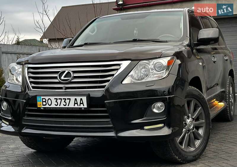 Внедорожник / Кроссовер Lexus LX 2011 в Тернополе