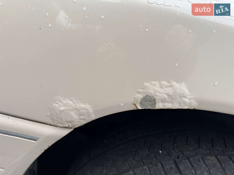 Внедорожник / Кроссовер Lexus LX 2005 в 