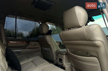 Позашляховик / Кросовер Lexus LX 2003 в 