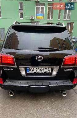 Внедорожник / Кроссовер Lexus LX 2008 в 